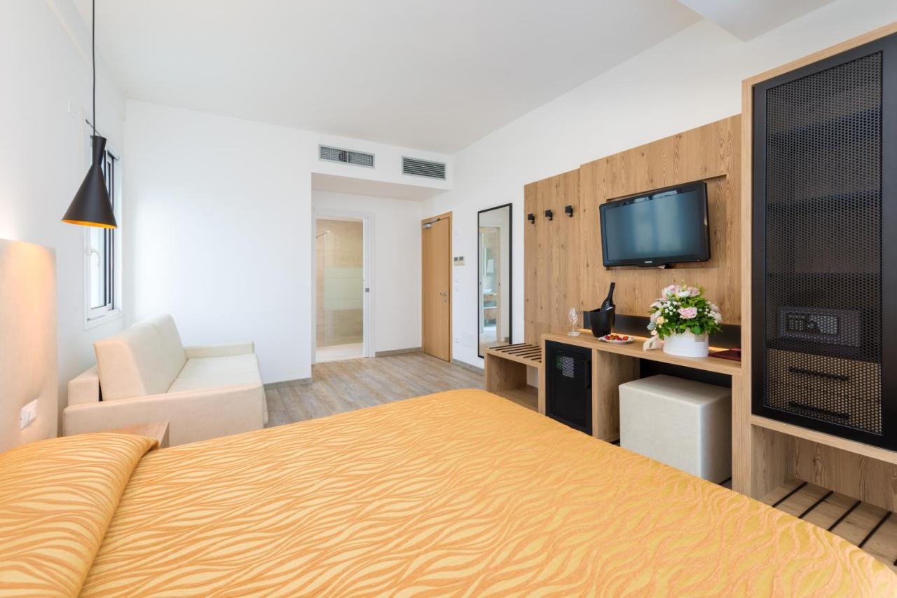 Hotel Nettuno Caorle Exterior foto